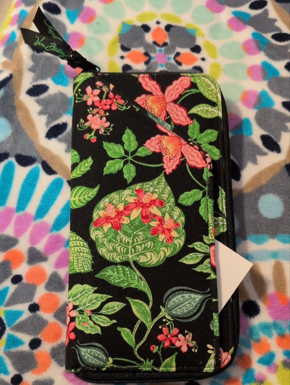 Vera Bradley Retired Print Botanica Quilted Clutch - Picture 4 of 9
